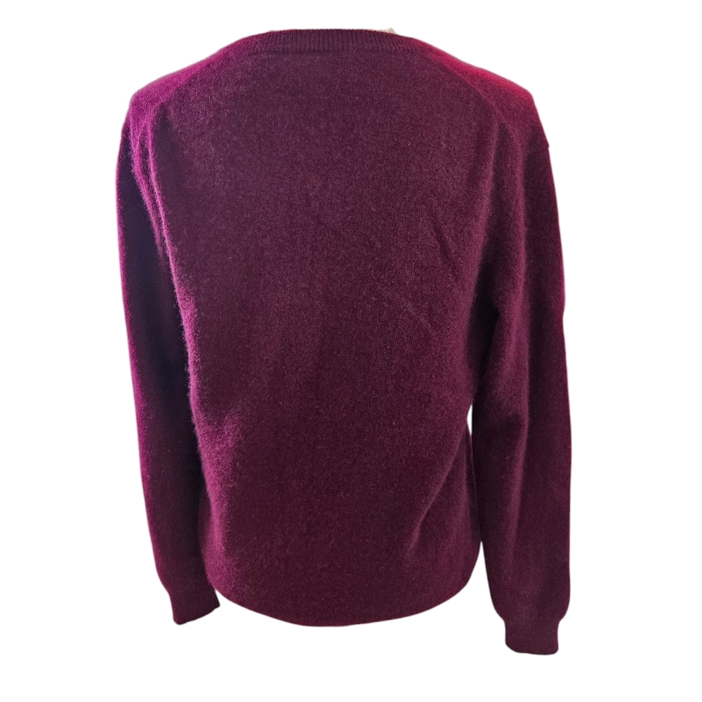 Men's V-Neck Sweater - Cashmere- Burgundy - Picture 4 of 5